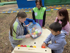 ЖЕЛЕЗНОДОРОЖНАЯ ИГРОТЕКА. Итоговая станционная игра &laquo;СуперСила квадронавтов&raquo;.