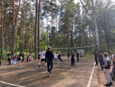 В рамках мероприятий приуроченных ко "Дню молодежи" в нашем лагере &laquo;Услада&raquo; прошли захватывающие соревнования по пионерболу между 3 и 4 и по волейболу между 1 и 2 отрядами!