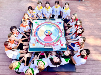 Отправление через 5 минут: Фотографии с "Платформы №7"