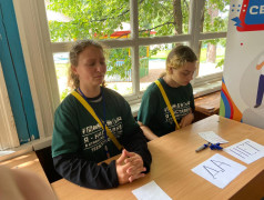 А на последок - ток-шоу "Ломая стены"