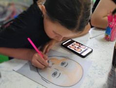 Ребята попробовали себя в гримёрном деле!