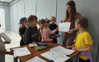 Джунгли, спорт и минута славы: как прошла первая неделя лета в железнодорожных лагерях