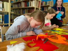 Тепло рук и сердец: в &ldquo;Маяке&rdquo; создают солнышки для добрых дел!