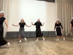 Яркий вечер талантов: концерт вожатых и педагогов