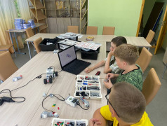 Создай своего робота: В "Маяке" открылся кружок для будущих инженеров!