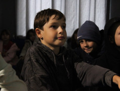 Сегодня утро в нашем лагере началось с яркой и активной зарядки!