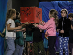 День наоборот в нашем лагере &mdash; когда всё перевернулось и каждый попробовал роль другого!