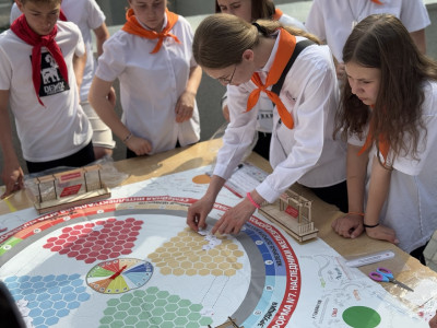 НАСЛЕДНИКИ ЖЕЛЕЗНОДОРОЖНОЙ СЛАВЫ: ИСТОРИЯ В ТВОИХ РУКАХ