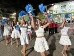 ДОЛ "Экспресс": Здесь помпоны крутятся, лагерь мутится!