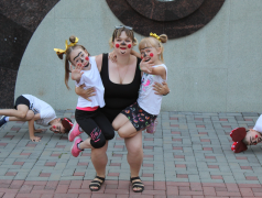 В НЕБЕ ПОЛНОЧНОМ ПАДАЛИ ДВЕ ЗВЕЗДЫ&hellip;