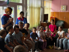 Первый день в "Маяке": Душевные посиделки у свечей и рождение новой лагерной семьи!