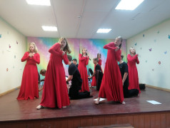 "Нам этот мир завещано беречь!"