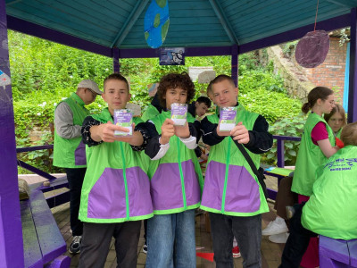 Помощники вожатых!