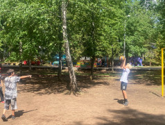 Прошли игры по пионерболу между 5 и 9 отрядами