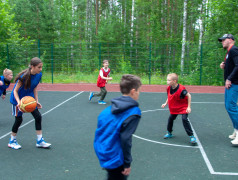 Яркие эмоции и новые рекорды: второй день фиджитал-турнира в лагере &laquo;Маяк&raquo;