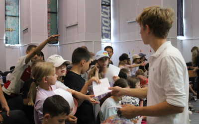 "От идеи до реализации: подростки в действии"