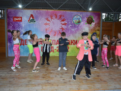 Шоу точь-в-точь в лагере "Сосновый бор"