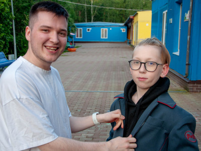 День железнодорожных профессий: вожатый на самом деле дежурный по станции в отпуске