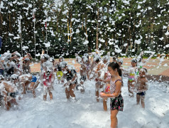 Жара вернулась в Сибирь: в Заслоновграде прошла грандиозная пенная вечеринка!