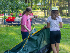 Укрытие в лесу: развитие туристических навыков в &laquo;Маяке&raquo;