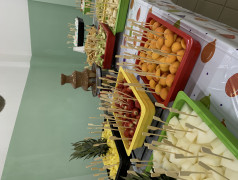 31 июля в ДОЛ &laquo;Костёр&raquo; прошла ярмарка &laquo;Цветов и шоколада&raquo;. 