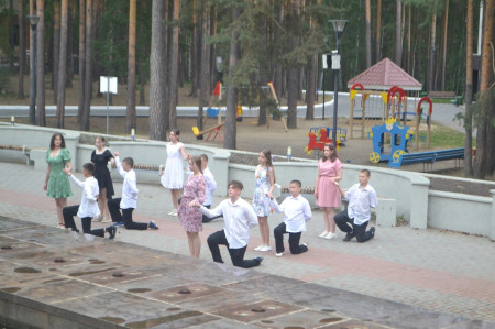 МЫ ПОМНИМ ЧУДНОЕ МГНОВЕНЬЕ...