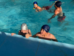 Заплыв в жаркие летние деньки 