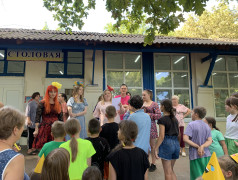 31 июля в ДОЛ &laquo;Костёр&raquo; прошла ярмарка &laquo;Цветов и шоколада&raquo;. 