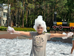 Жара вернулась в Сибирь: в Заслоновграде прошла грандиозная пенная вечеринка!