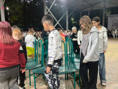 Привет! Мы вам рады! И это было видно!  Вечер знакомств в ДОЛ "Орлёнок" прошёл просто бомбически! 