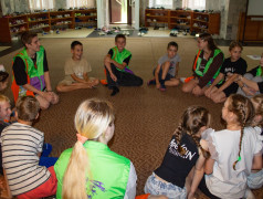 Старшие друзья и маленькие секретики!