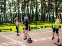 Третий день в "Дружбе"!?