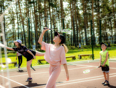 Третий день в "Дружбе"!?