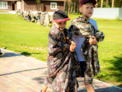 Третий день в "Дружбе"!?