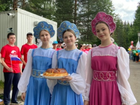 Невероятный день в нашем лагере! Гости, подарки и важные знания!