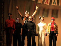 До скорой встречи!&nbsp; Наша любовь к тебе навечно, Сахареж!