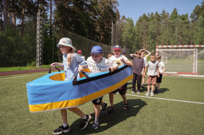 Калейдоскоп летних приключений: детективные расследования, русские печи и бег в гигантских ботинках 