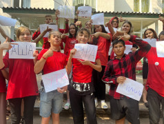 &laquo;ПОД ФЛАГОМ РОССИИ&raquo;