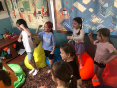 В путь, по рельсам знаний и приключений!