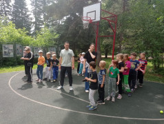 "Весёлые старты" для наших малышек!