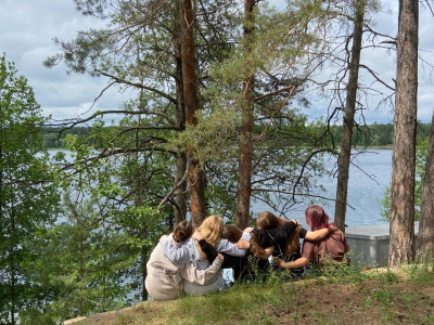 Лагерь в деталях: от улыбок до приключений