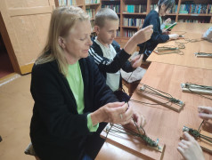  Браслеты &mdash; с теплом детских рук!