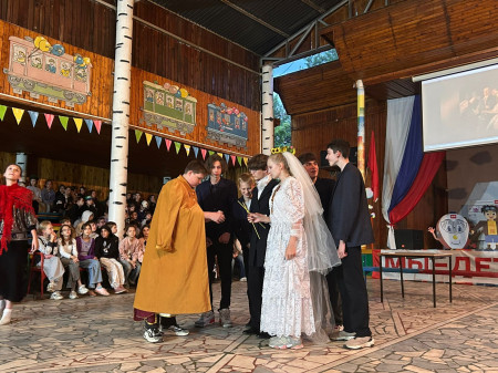  Вечернее мероприятие: конкурс «Ночь музеев / Ожившие картины» в лагере!