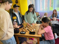 В лагере проходят занятия с психологом