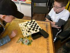 В лагере проходят занятия с психологом