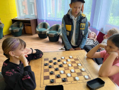 В лагере проходят занятия с психологом