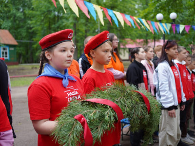 Лицо Орлёнка. Хоть сейчас на обложку.