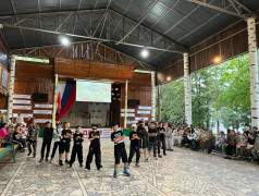 Звёзды на старте: отряд за отрядом &mdash; вперёд!