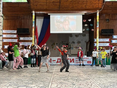 Звёзды на старте: отряд за отрядом &mdash; вперёд!