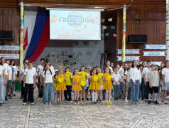 БИТВА ХОРОВ В ЛАГЕРЕ: музыка, единство и магия сцены!